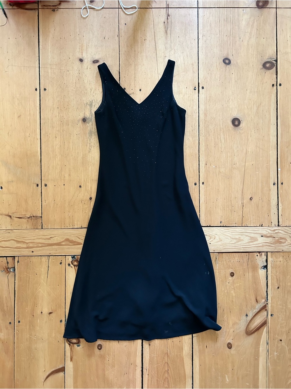Amanda Smith Class Black V‑Neck Slip Midi Dress